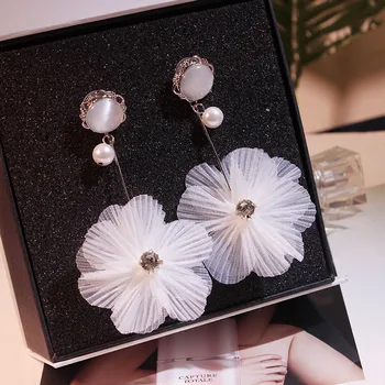 2019 módnej značky šperky jednoduché letné štýl crystal stud náušnice pre ženy veľký biely kvet darček dlhé náušnice